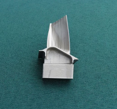 Machine de tomographie par rayons X à haute résolution Unicomp UNCT3200 pour les essais non destructifs des lames du moteur